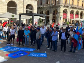 Manifestazione-Teramo.jpg